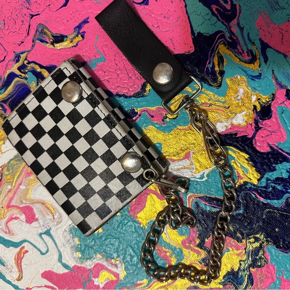 Vintage Hot Topic Leather Wallet on chain